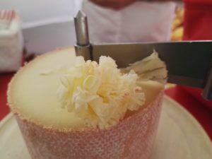 fonduta di formaggi svizzeri
